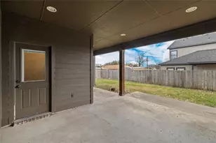 2434 Avenue A, Grand Prairie, TX 75051 - Photo 34