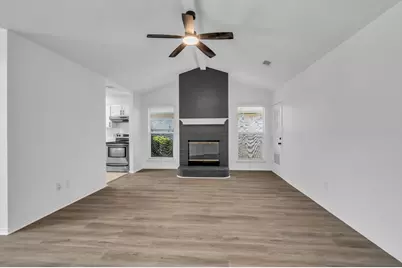 319 Faircrest Drive, Arlington, TX 76018 - Photo 8