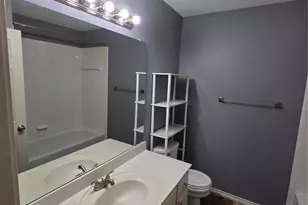 7926 Greengate Dr, Dallas, TX 75249 - Photo 30