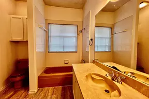 4800 W Lovers Ln, Dallas, TX 75209 - Photo 10