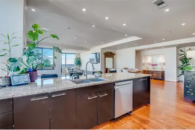 1200 Main Street #2412, Dallas, TX 75202 - Photo 10