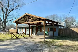 9206 Morris Dr, Hawk Cove, TX 75474 - Photo 2