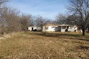 10936 Sam Reynolds Rd, Justin, TX 76247 - Photo 2