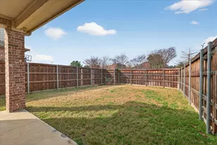 810 Highland Hills Dr, Frisco, TX 75036 - Photo 34
