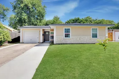 2509 Avenel Drive, Farmers Branch, TX 75234 - Photo 2