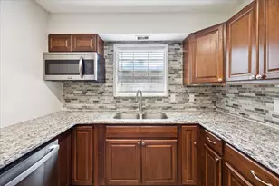 2509 Avenel Dr, Farmers Branch, TX 75234 - Photo 16