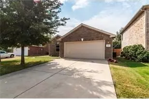 2207 Terrell Dr, Grand Prairie, TX 75052 - Photo 1