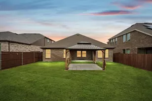 907 Marigold St, Princeton, TX 75407 - Photo 2