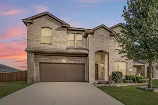 153 Hidden Creek Ct, Saginaw, TX 76131 - Photo 1