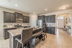 153 Hidden Creek Ct, Saginaw, TX 76131 - Photo 6