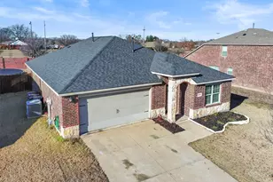 1302 Cedar Hollow Dr, Princeton, TX 75407 - Photo 4