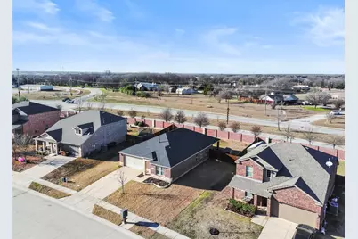 1302 Cedar Hollow Drive, Princeton, TX 75407 - Photo 6