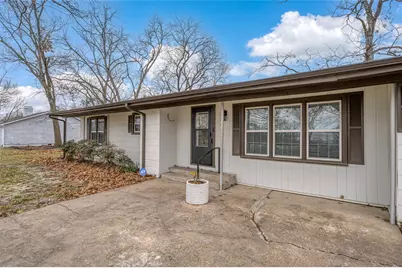 903 Lynn Street, Bonham, TX 75418 - Photo 2