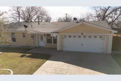 913 Russell Road, Everman, TX 76140 - Photo 2