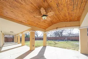 913 Russell Rd, Everman, TX 76140 - Photo 24