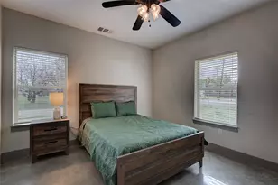 600 Maple St, Commerce, TX 75428 - Photo 18