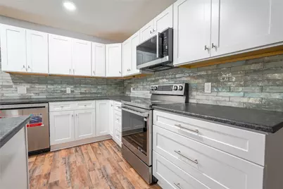 5825 Stratford Drive, Waco, TX 76710 - Photo 10