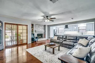 2217 Babalos Ln, Dallas, TX 75228 - Photo 8