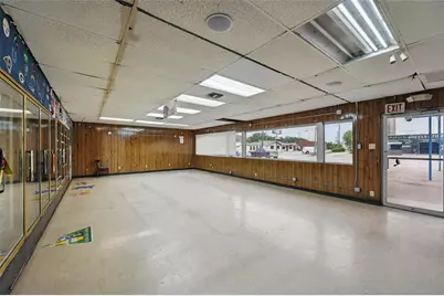 100 S Kaufman Street, Ennis, TX 75119 - Photo 10