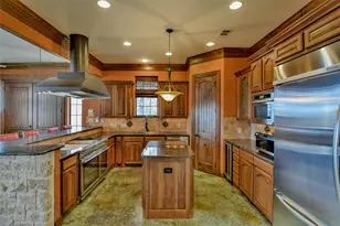 1501 S Chisholm Trail, Granbury, TX 76048 - Photo 8