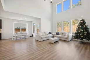 7045 Pecan Gln Pl, Fort Worth, TX 76120 - Photo 14