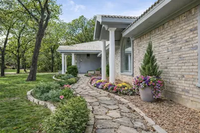 2525 Canyon Creek Drive, Sherman, TX 75092 - Photo 2