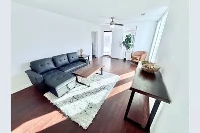 727 W Day Street, Denison, TX 75020 - Photo 1