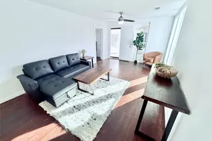 727 W Day St, Denison, TX 75020 - Photo 1