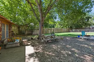 812 N 32nd St, Waco, TX 76707 - Photo 16