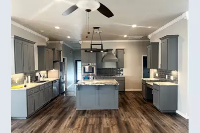 706 E Palestine, Mexia, TX 76667 - Photo 2