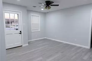 502 Willow Cir, Brenham, TX 77833 - Photo 2