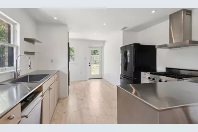 2511 Burlington Boulevard, Dallas, TX 75211 - Photo 16