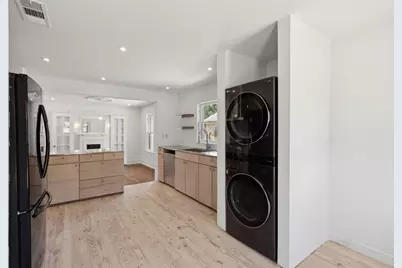 2511 Burlington Boulevard, Dallas, TX 75211 - Photo 18