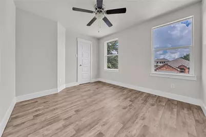 513 Creekbend Street, Crowley, TX 76036 - Photo 24