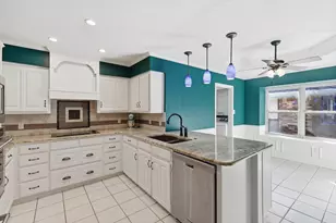 3721 Fieldcrest Ln, Bedford, TX 76021 - Photo 14