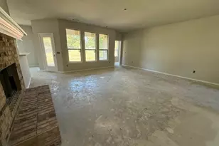 1203 Anthony St, Gainesville, TX 76240 - Photo 10