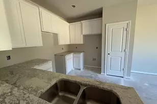 1203 Anthony St, Gainesville, TX 76240 - Photo 4