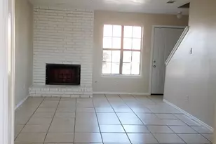 2722 Wimbledon Ct, Garland, TX 75041 - Photo 4