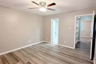 2722 Wimbledon Ct, Garland, TX 75041 - Photo 16