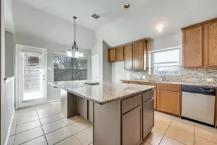 4445 Stones River Rd, Grand Prairie, TX 75052 - Photo 6