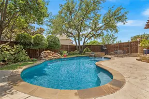 2327 Clearspring Dr N, Irving, TX 75063 - Photo 36