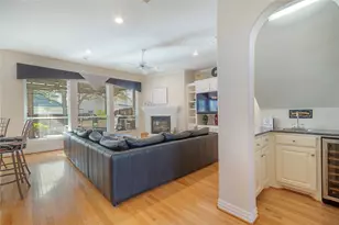 2327 Clearspring Dr N, Irving, TX 75063 - Photo 10