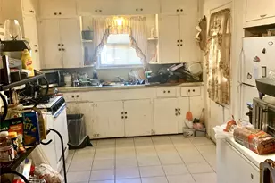 6925 Kennison Dr, Dallas, TX 75227 - Photo 2