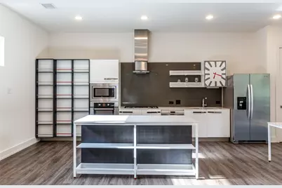 3388 Anchor Court, Dallas, TX 75219 - Photo 4