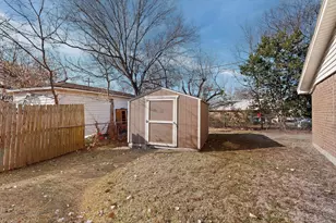 1102 Crisp Dr, Irving, TX 75061 - Photo 38