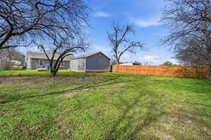 418 Russell St, White Settlement, TX 76108 - Photo 38