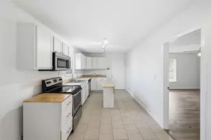 418 Russell St, White Settlement, TX 76108 - Photo 14