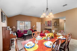 1320 Cattle Crossing Dr, Fort Worth, TX 76131 - Photo 6