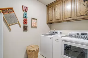 604 Marybeth Dr, Burleson, TX 76028 - Photo 34