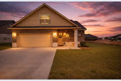 614 Violet Drive, Tolar, TX 76476 - Photo 2